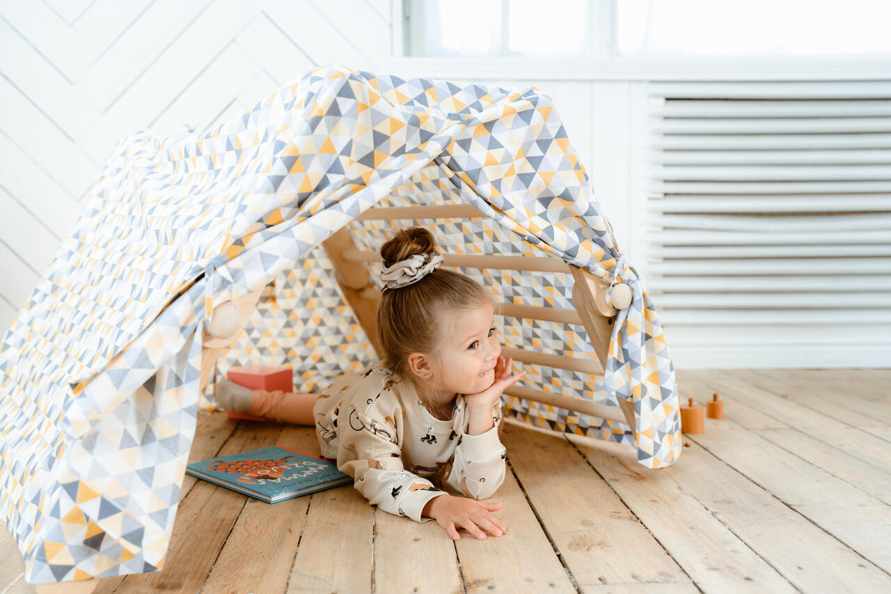 Ette Tete Riidest telk 5-osalisele ronimiskolmnurgale